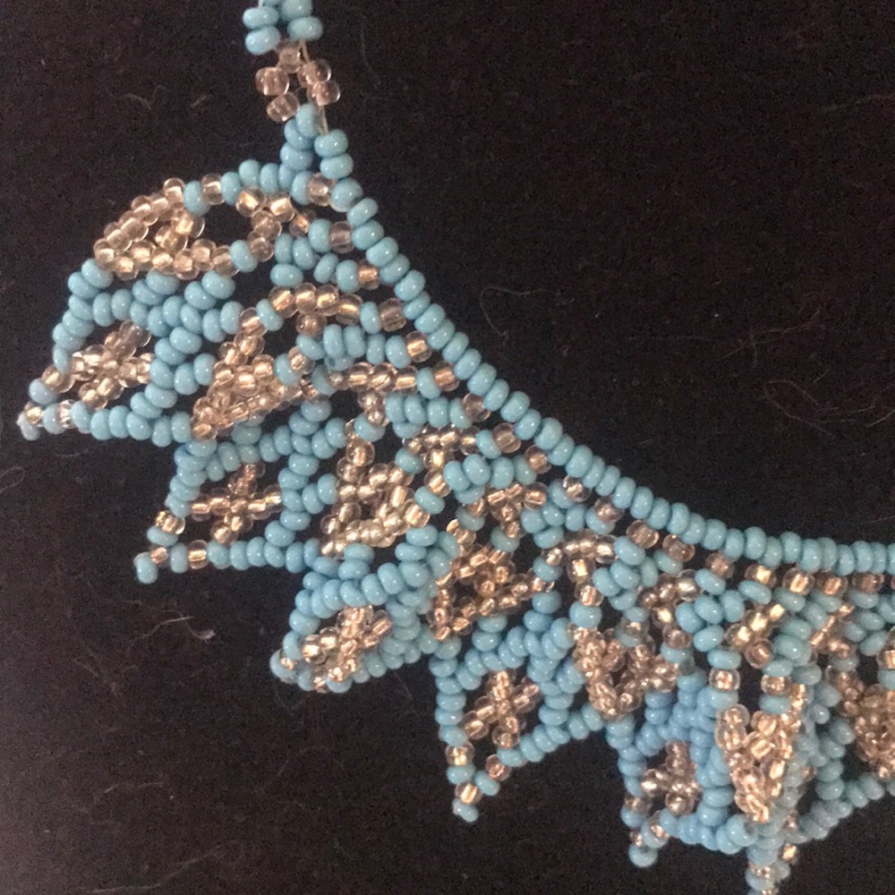 “TURQUOISE AND SILVER” Vintage  Beaded Delicate Necklace. - Picture 2 of 8